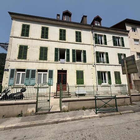 Spacieux Et Lumineux Saint-Claude Exterior photo